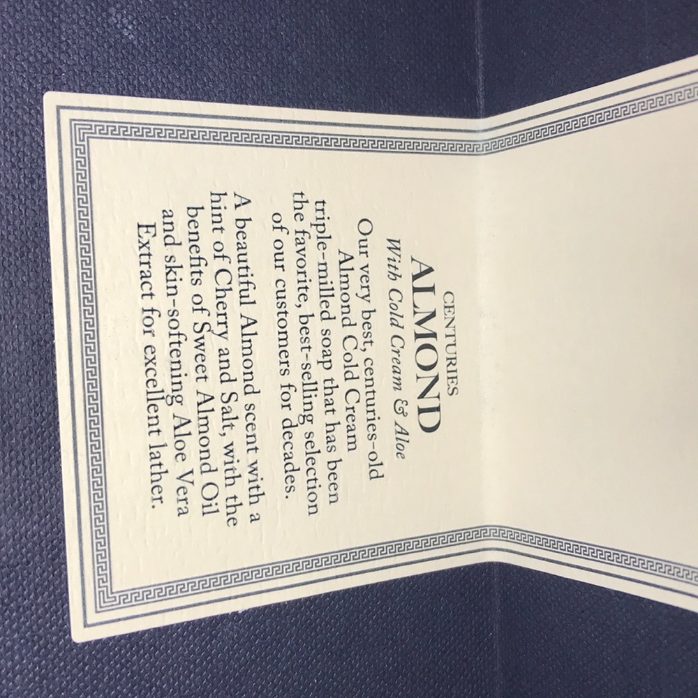 CASWELL - MASSEY - Picture 6 of 6